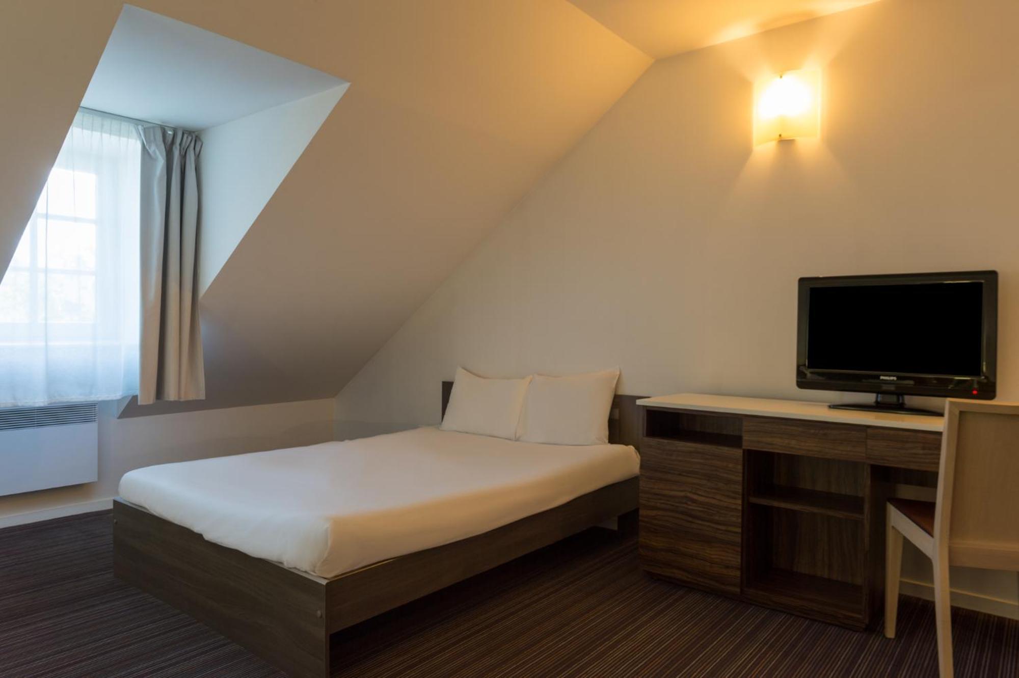 The Originals City, Hotel Le Coeur D'Or, Sedan Est Douzy Εξωτερικό φωτογραφία